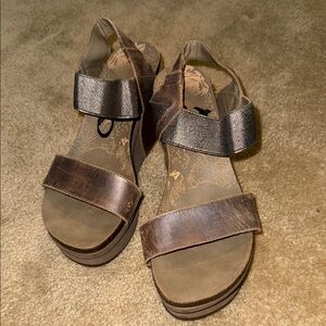 Stylish Brown Women's Sandals